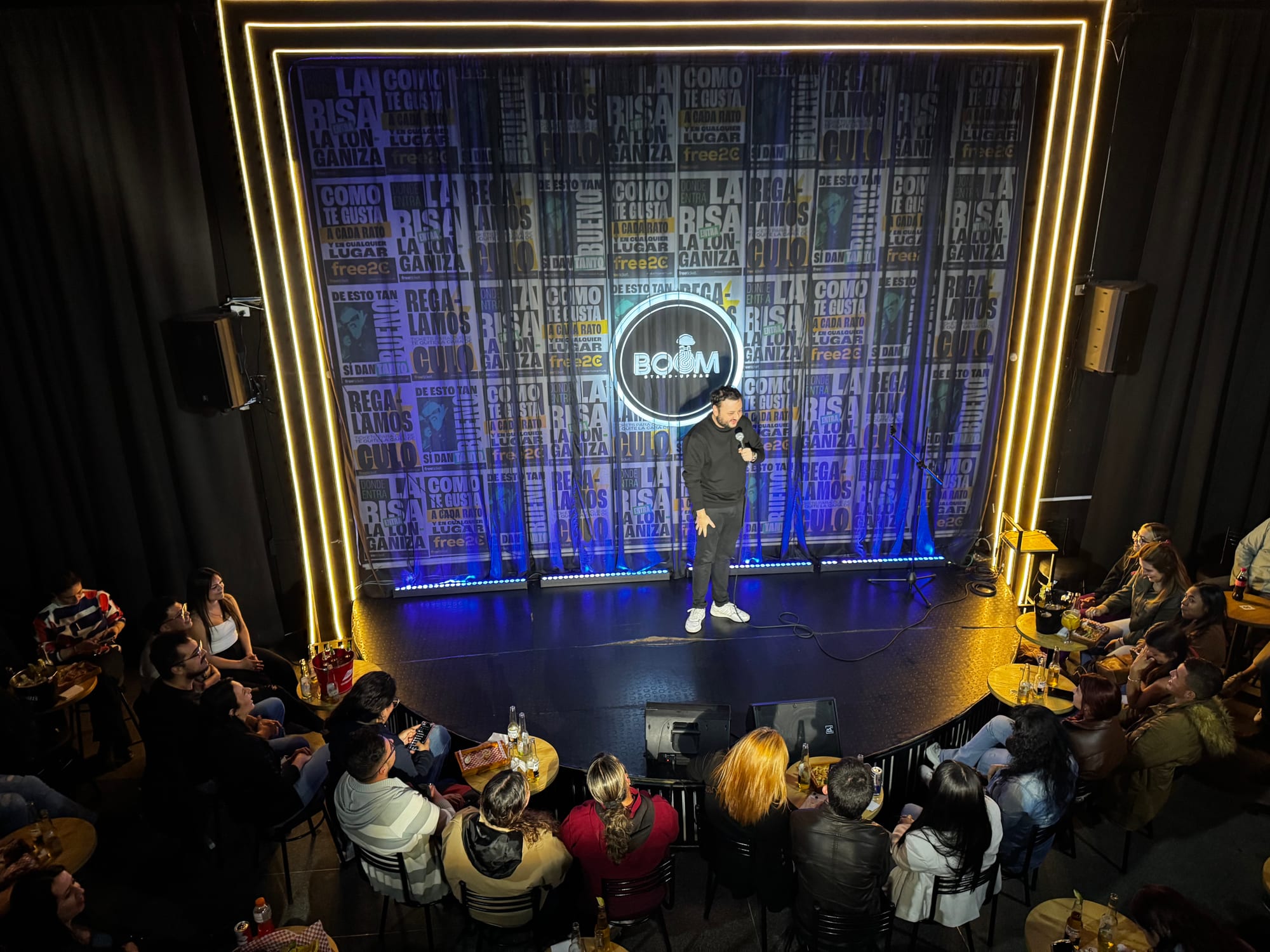 Andrés Loaiza en escena 6